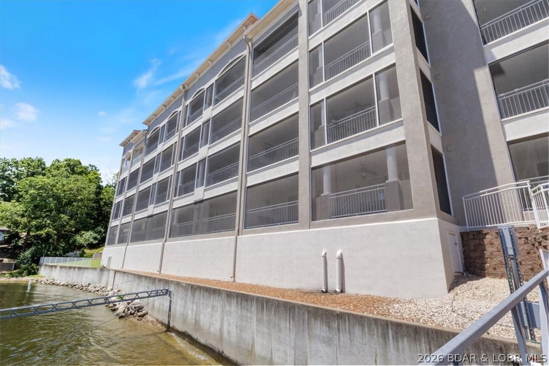 Majestic Pointe Condominium - Residential