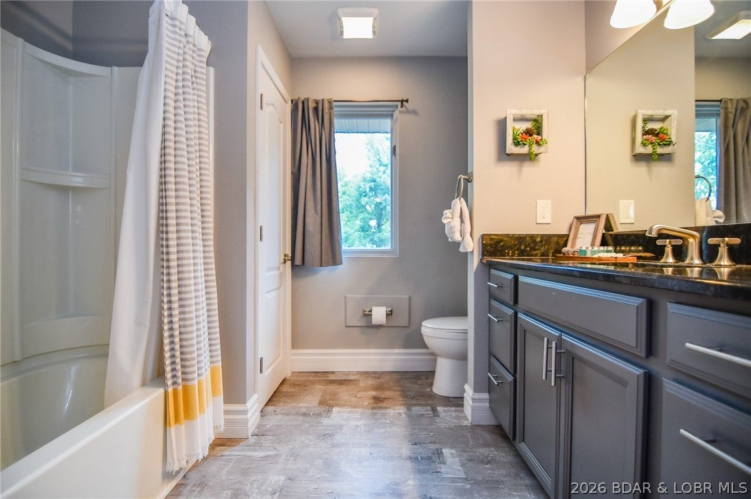 Four Seasons Racqt-Cntry Club - Residential