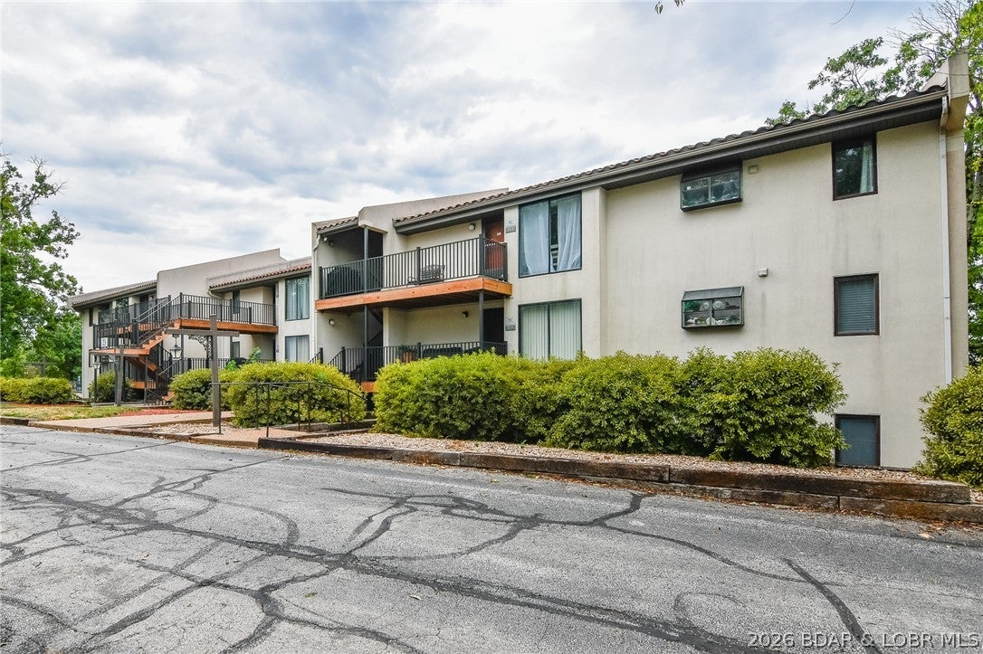 Four Seasons Racqt-Cntry Club - Residential