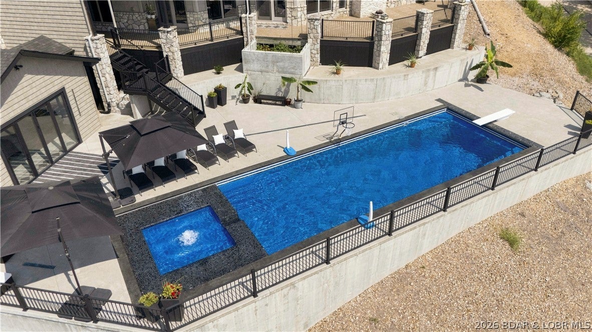 Beacon Pointe - Residential