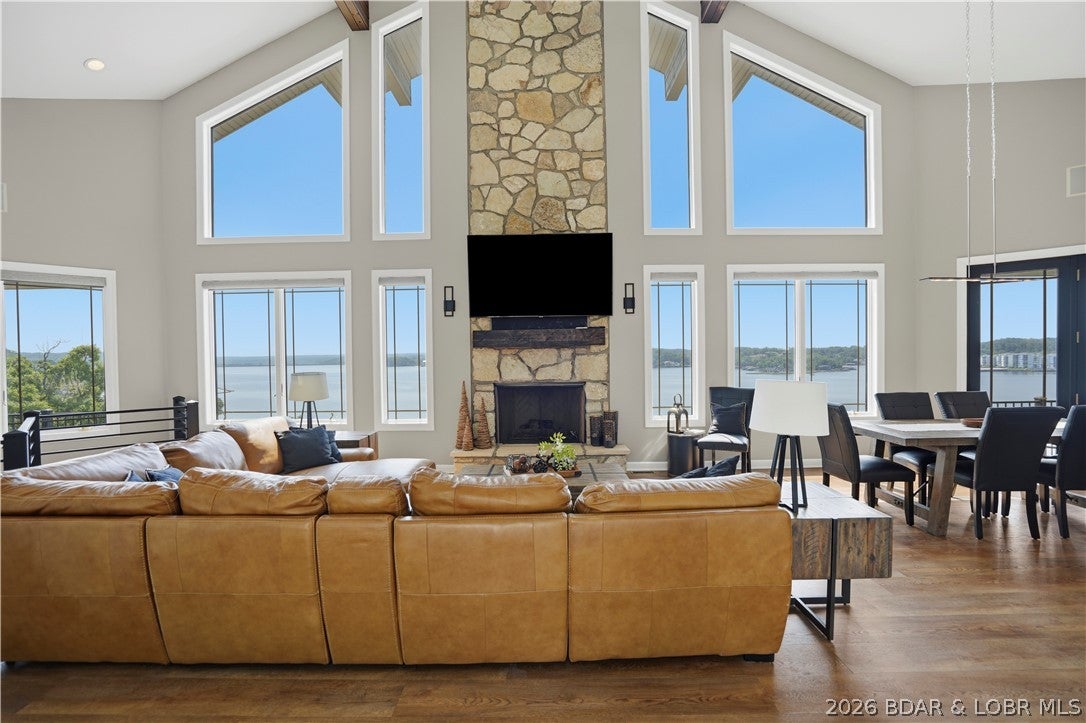 Beacon Pointe - Residential