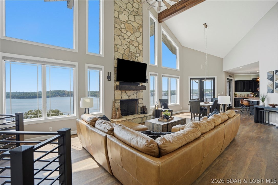 Beacon Pointe - Residential