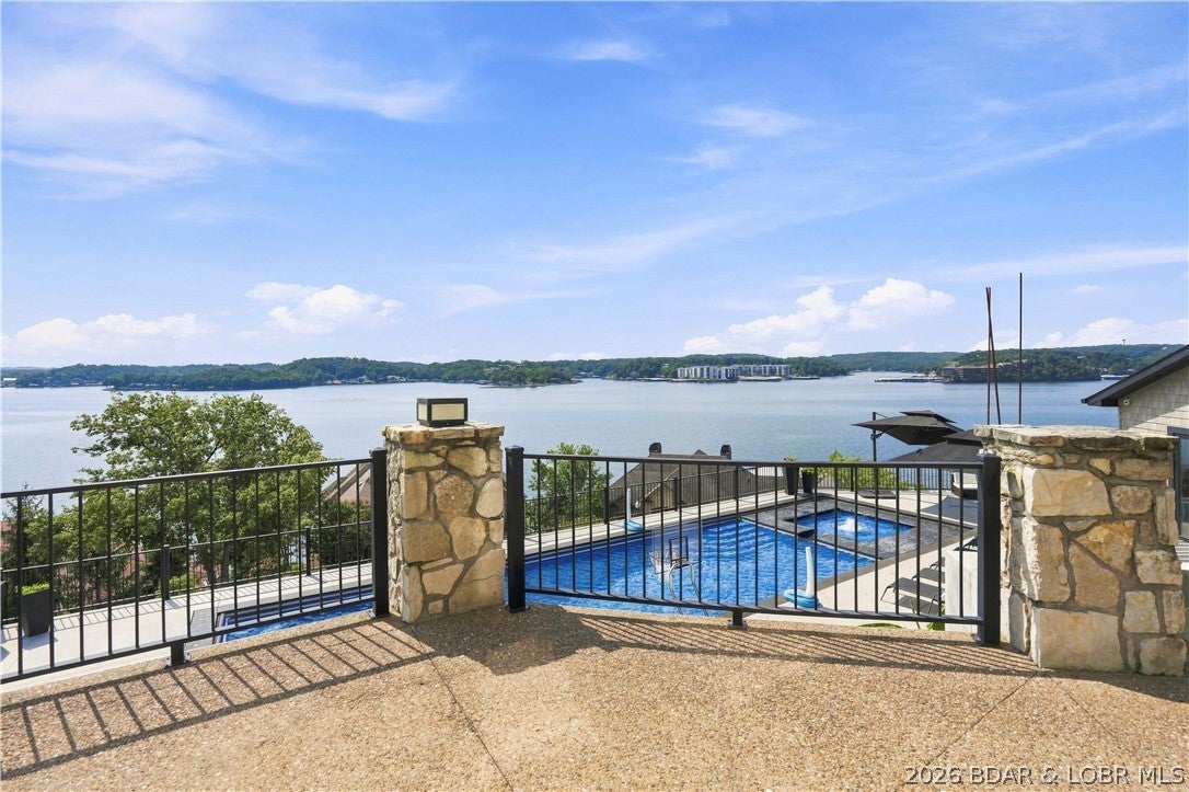 Beacon Pointe - Residential
