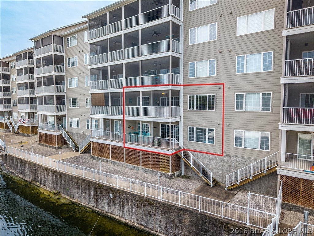 Lighthouse Pointe Condominium - Residential
