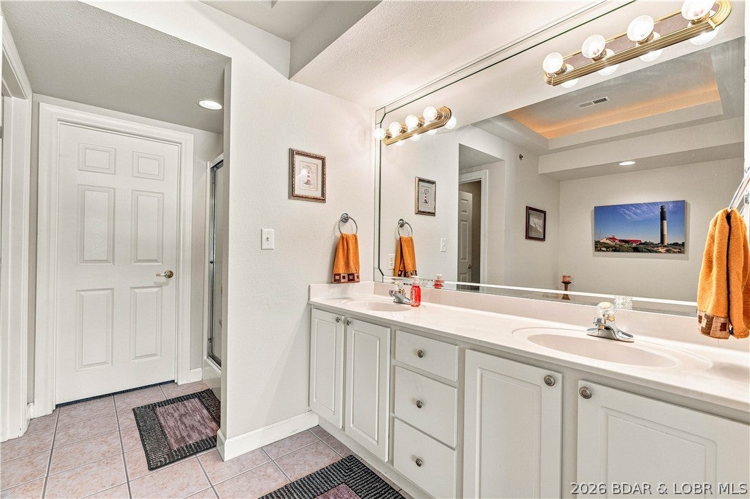 Lighthouse Pointe Condominium - Residential