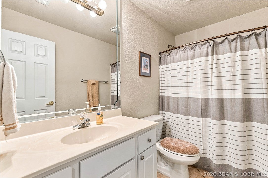 Lighthouse Pointe Condominium - Residential