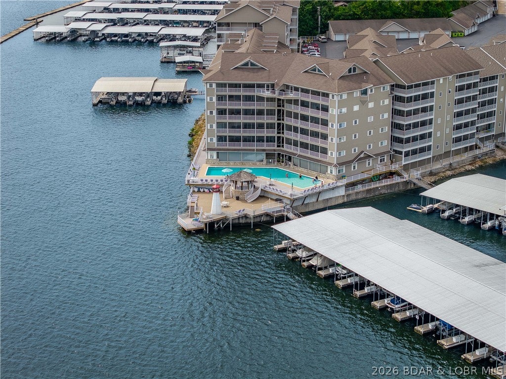 Lighthouse Pointe Condominium - Residential