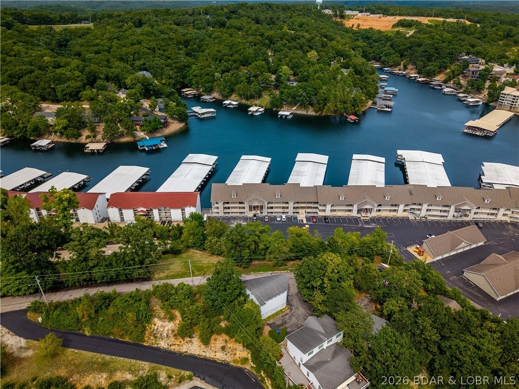 Lighthouse Pointe Condominium - Residential