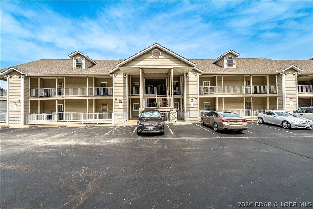 Lighthouse Pointe Condominium - Residential
