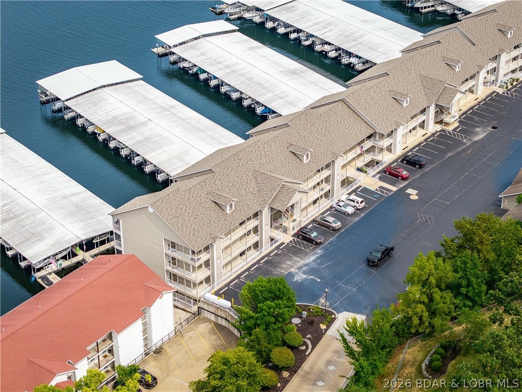Lighthouse Pointe Condominium - Residential