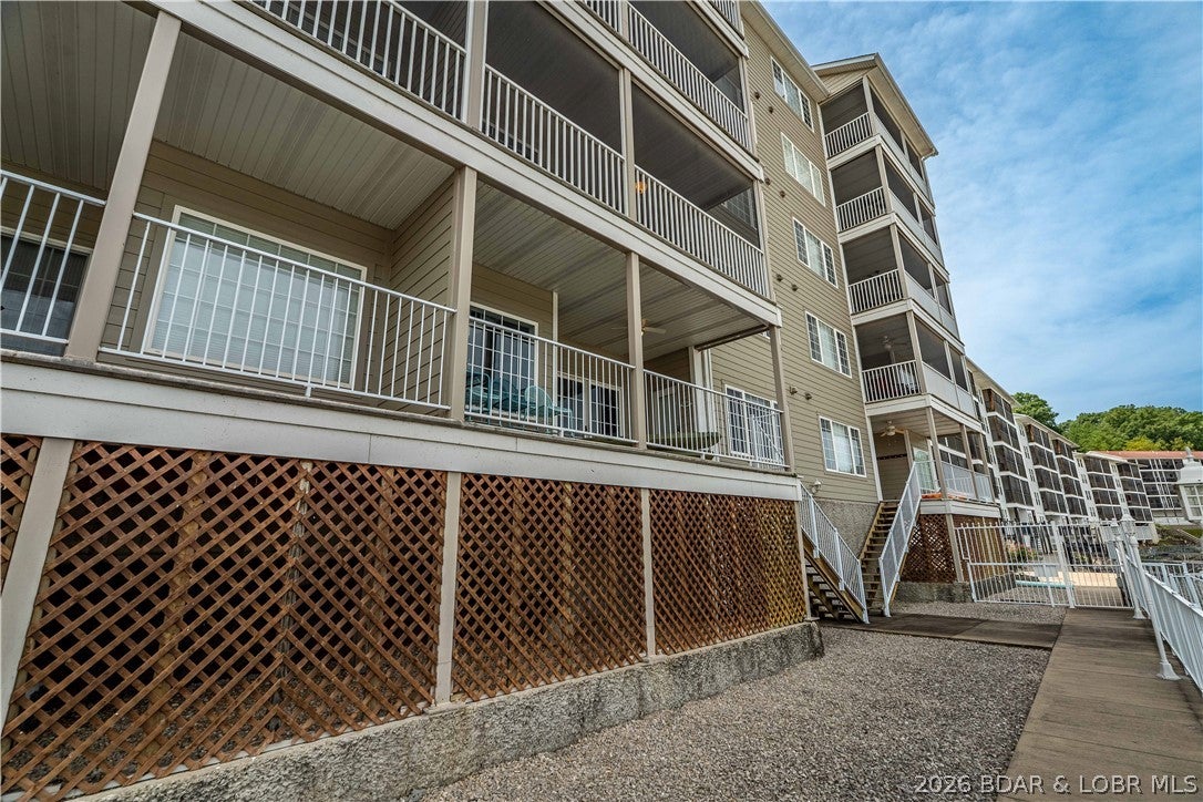 Lighthouse Pointe Condominium - Residential