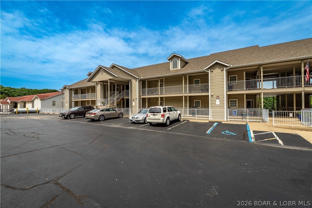 Lighthouse Pointe Condominium - Residential