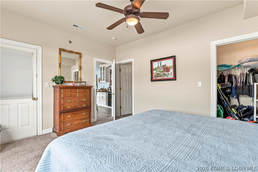 Lighthouse Pointe Condominium - Residential