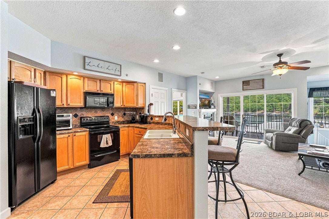 Lighthouse Pointe Condominium - Residential
