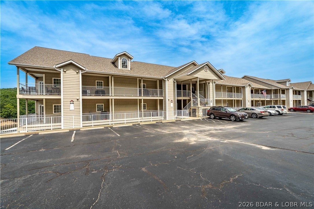 Lighthouse Pointe Condominium - Residential