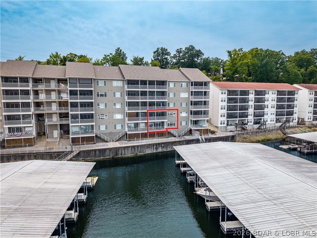 Lighthouse Pointe Condominium - Residential