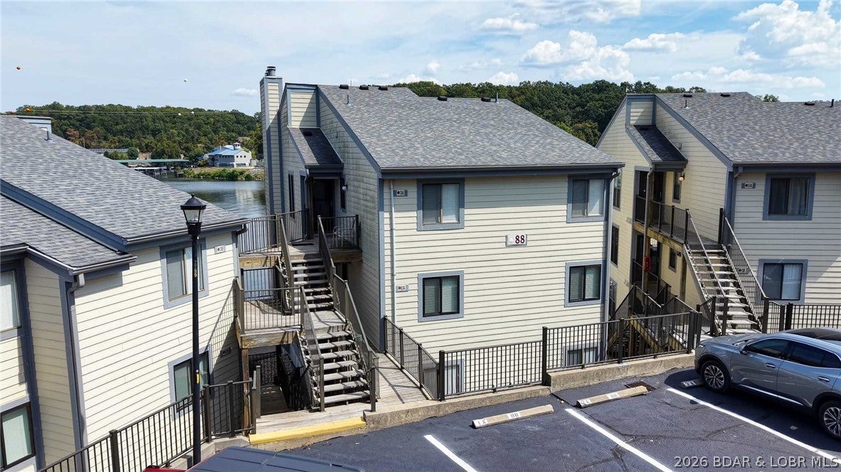The Willows On The Lake - Residential