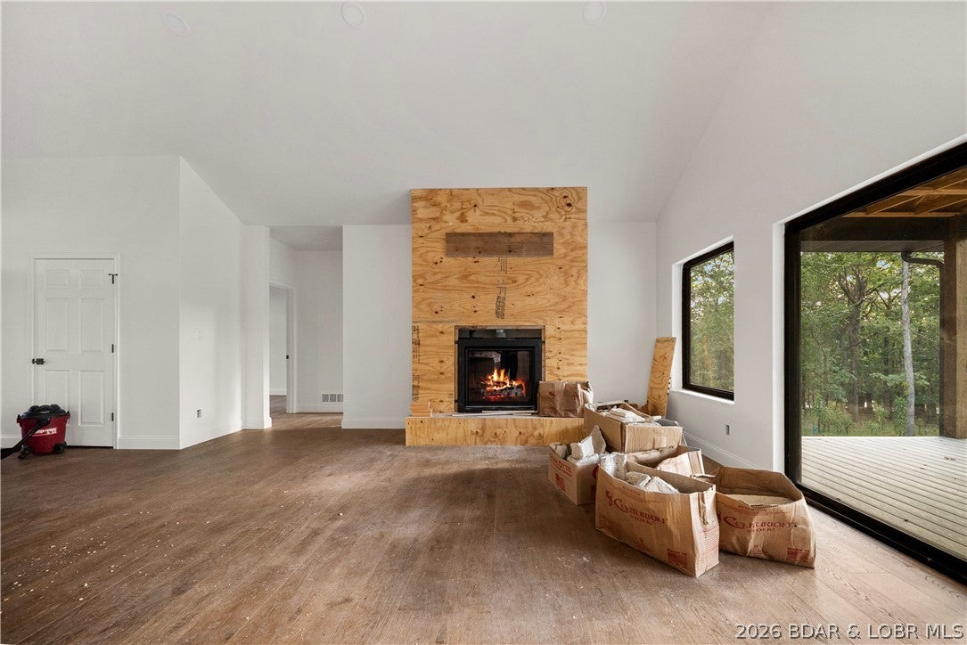Grand Point - Residential