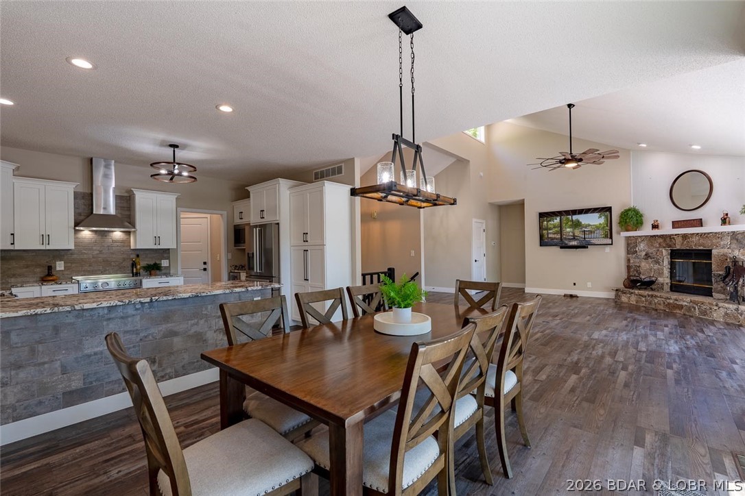 Imperial Point - Residential