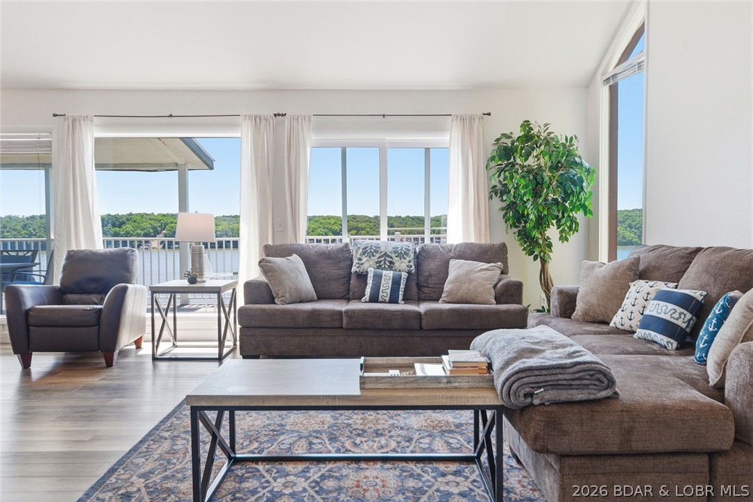 Tan-Tar-A Estates - Residential