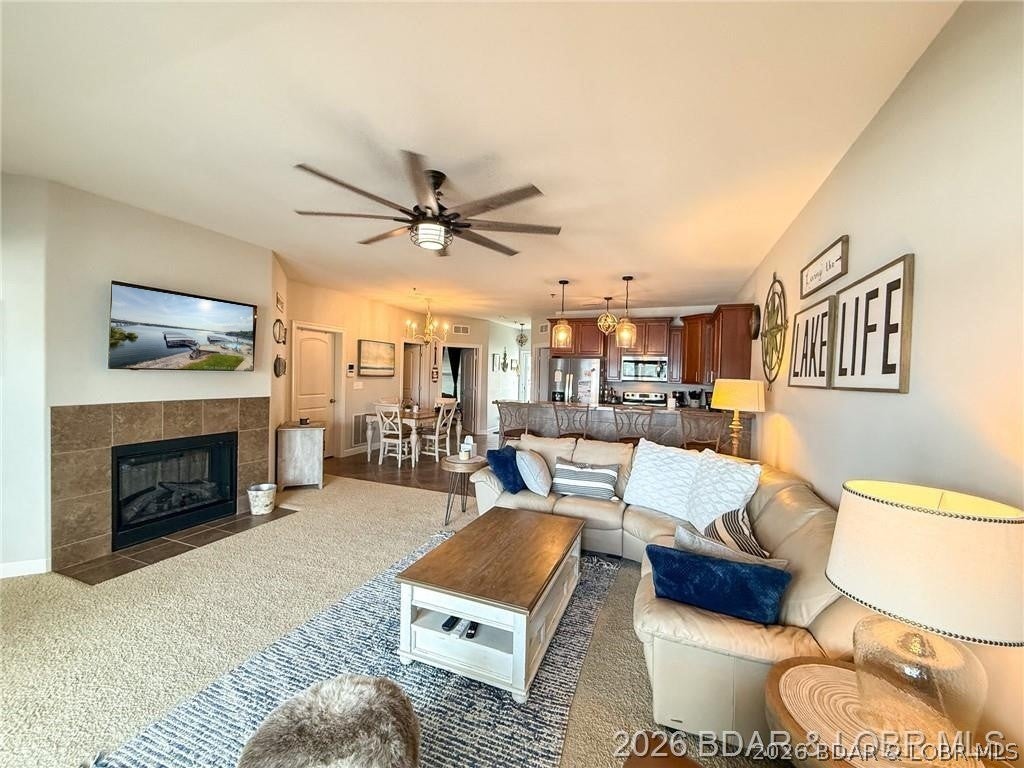 Sunset Palms Condominium - Residential