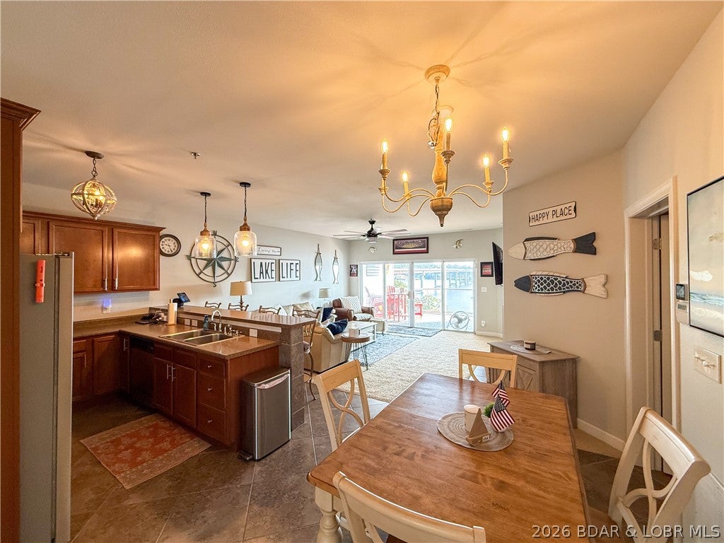 Sunset Palms Condominium - Residential