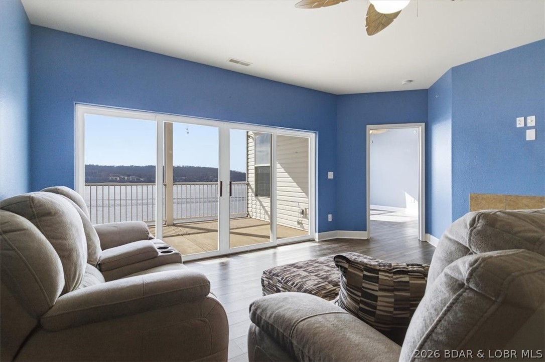Isla Del Sol - Residential