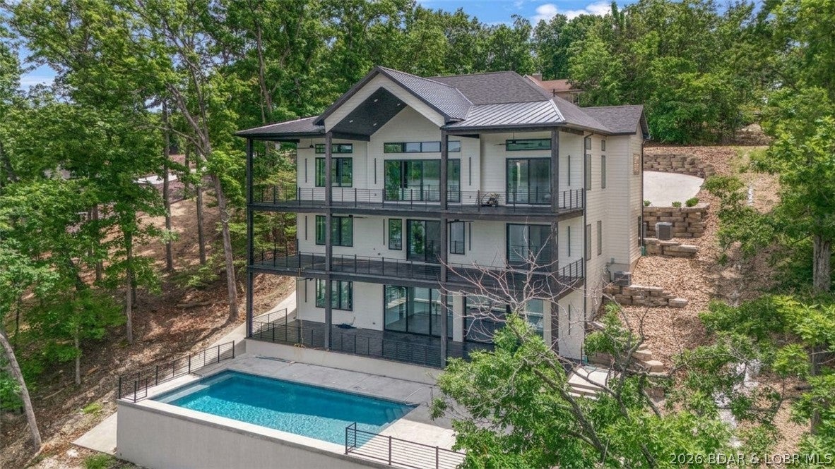 Eagles Cove - Residential