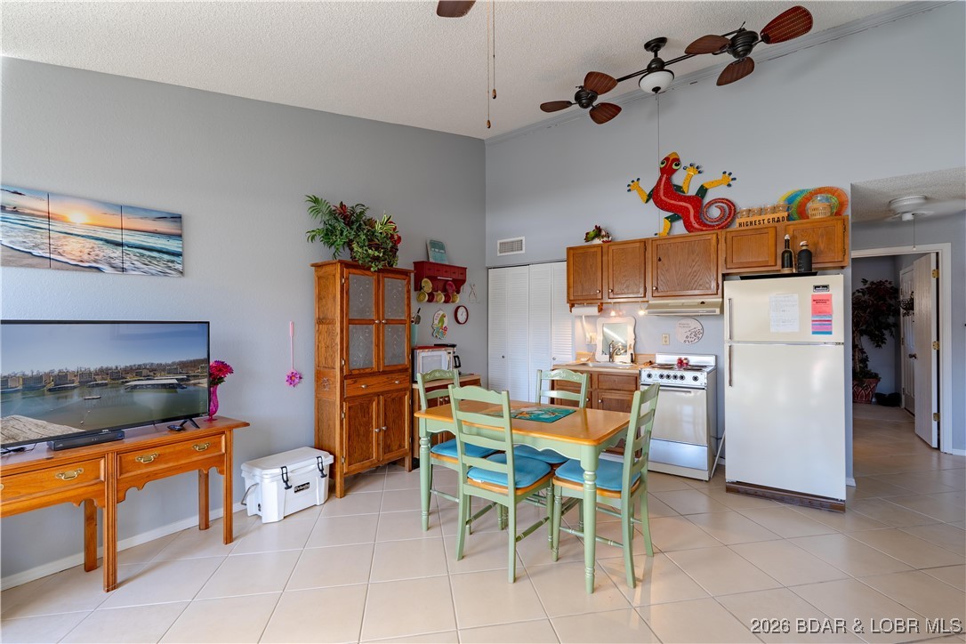 Southwood Shores Condominium - Residential