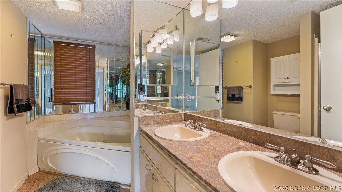 Four Seasons Racqt-Cntry Club - Residential