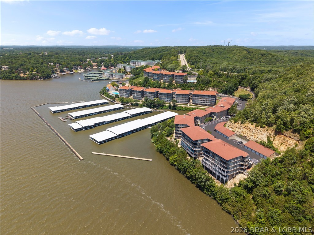 Palisades Condominium - Residential