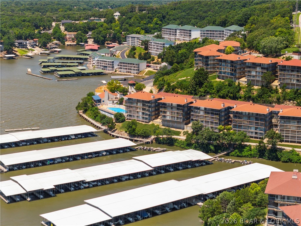 Palisades Condominium - Residential