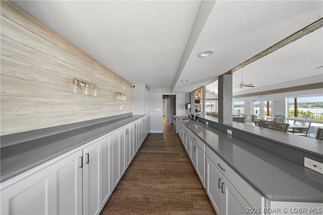 Palisades Condominium - Residential