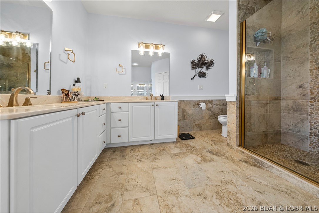 Palisades Condominium - Residential