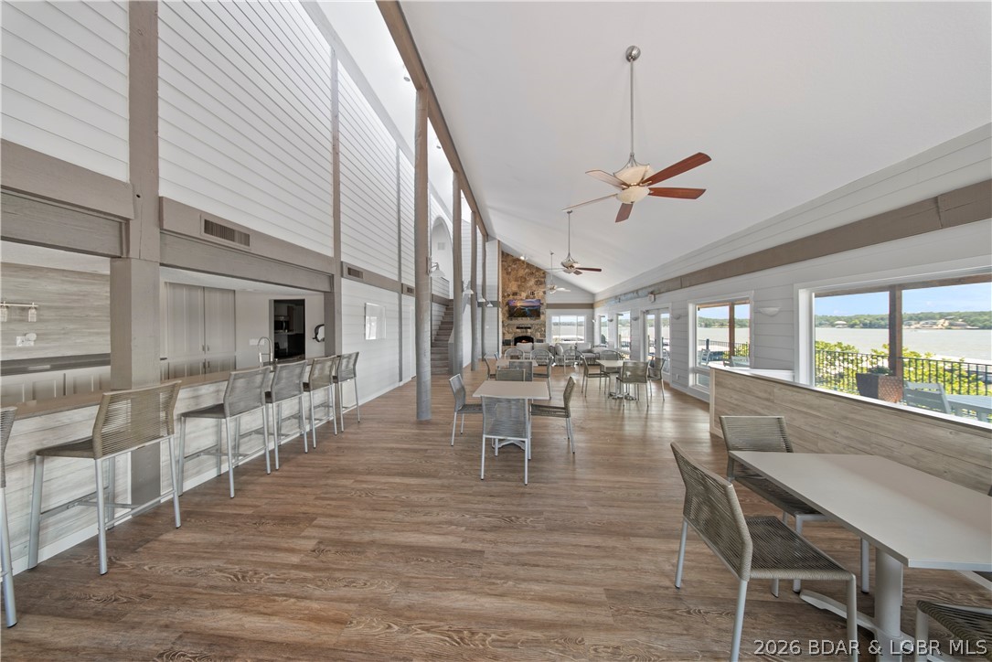 Palisades Condominium - Residential