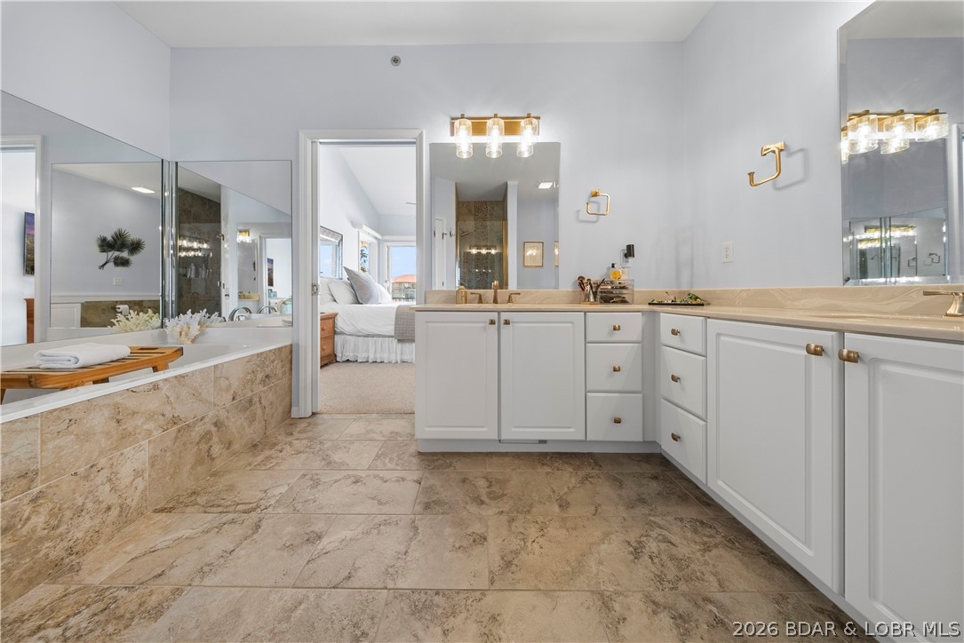 Palisades Condominium - Residential