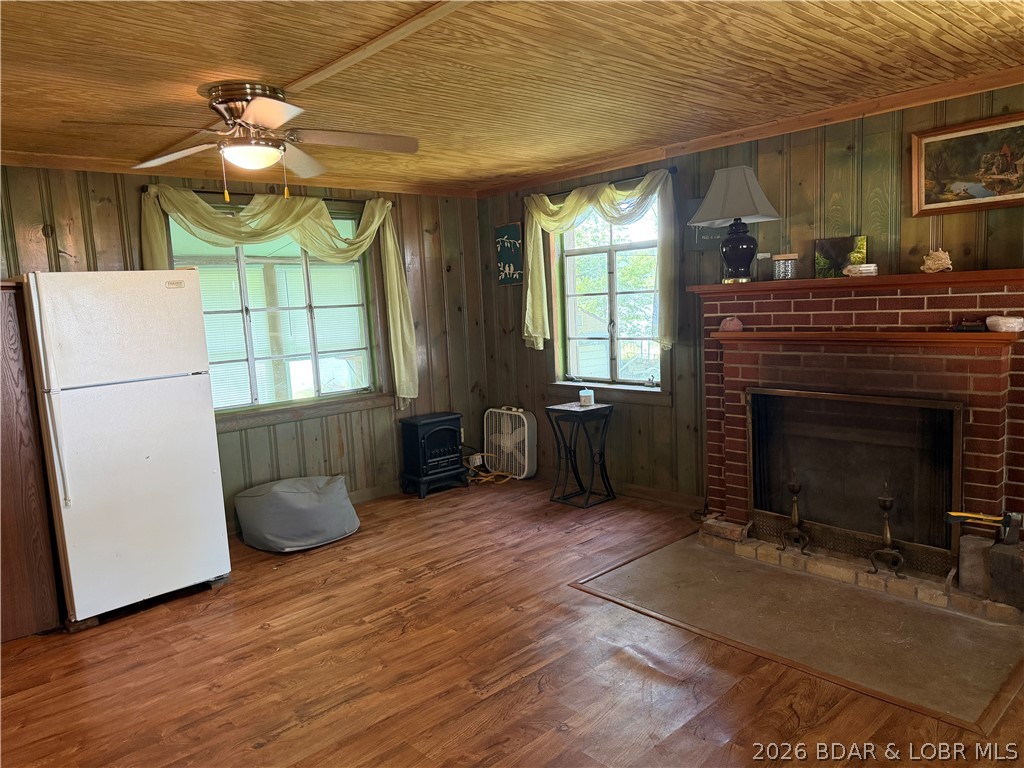 Lazy Acres - Residential