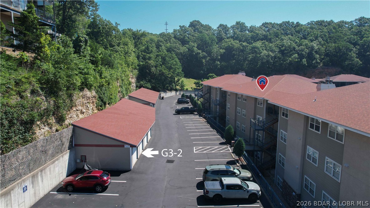 Palisades Condominium - Residential