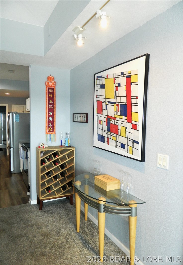 Palisades Condominium - Residential