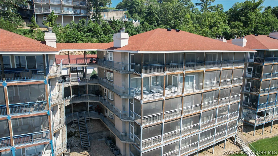 Palisades Condominium - Residential