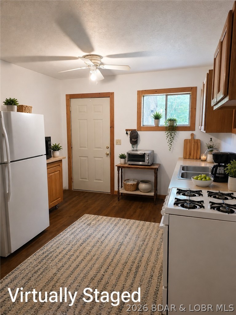 Fox Hills - Residential