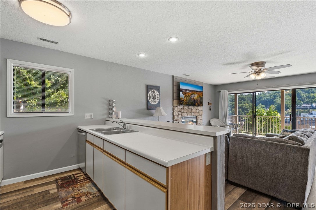 Indian Pointe Condominium - Residential