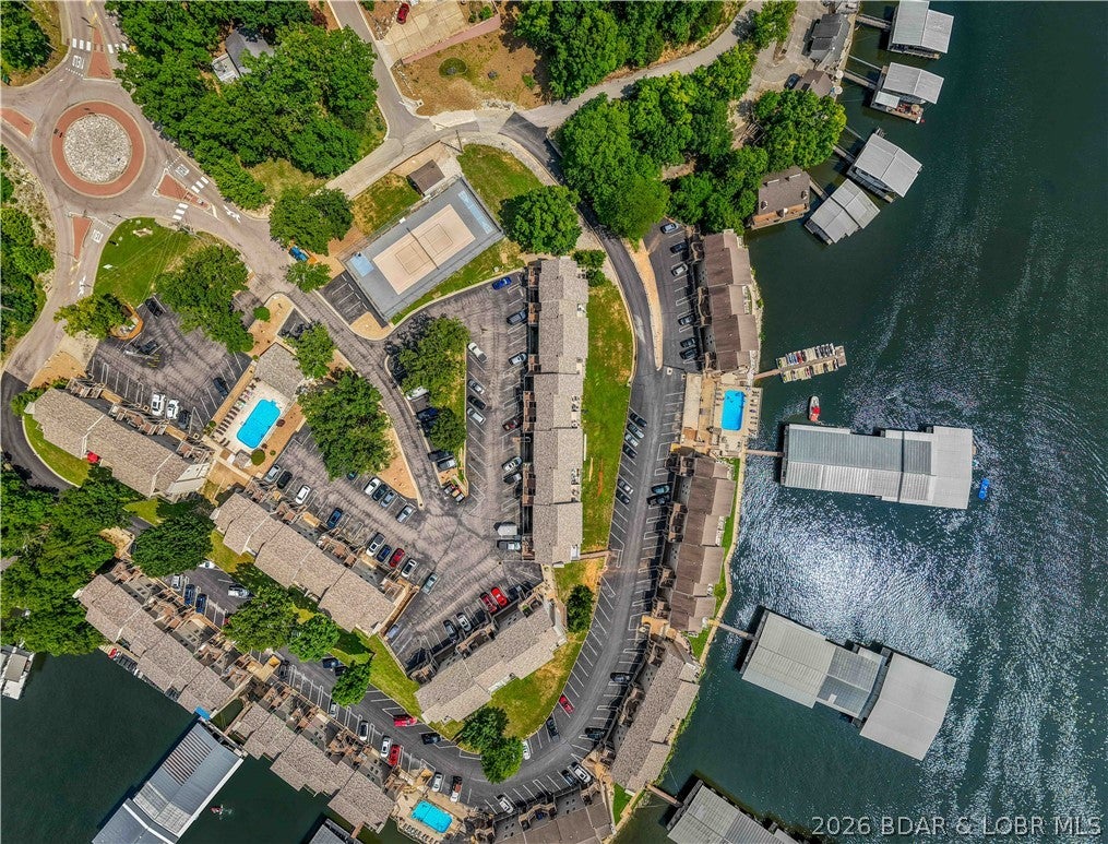 Indian Pointe Condominium - Residential