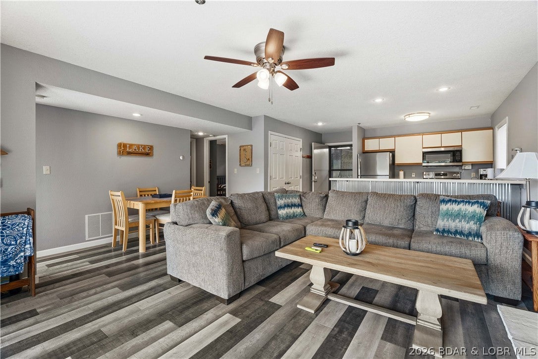 Indian Pointe Condominium - Residential