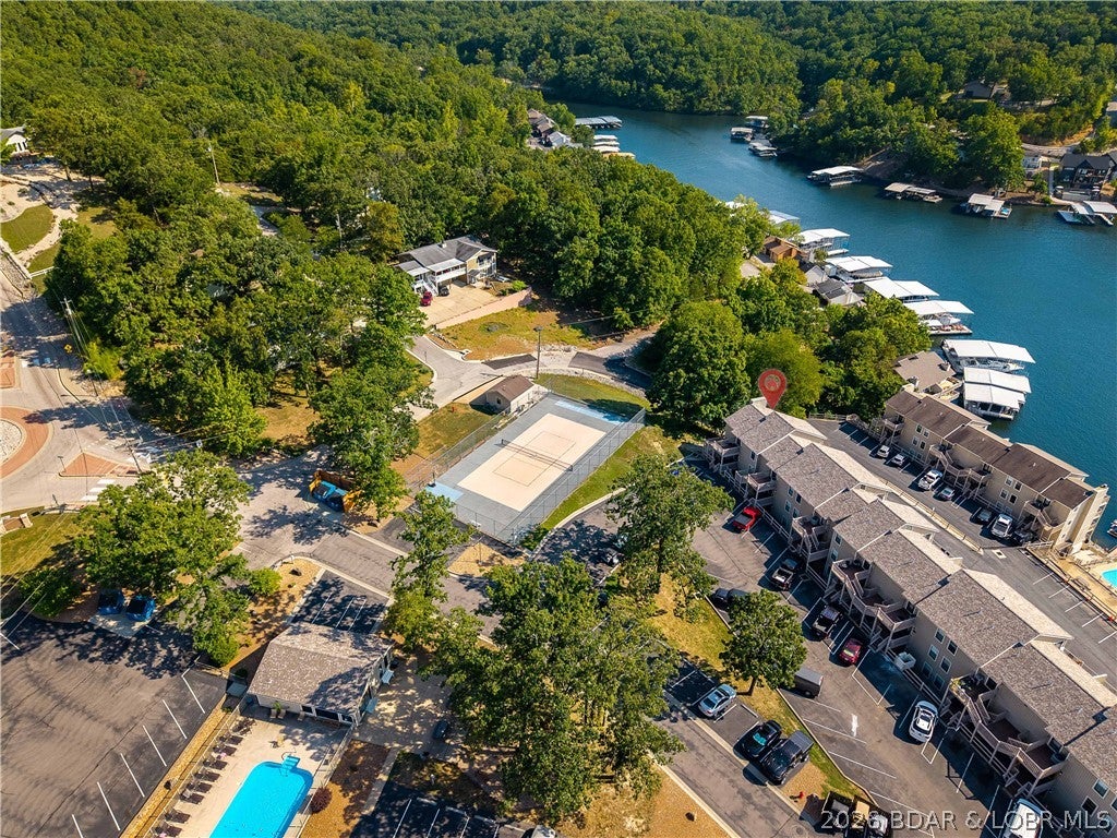 Indian Pointe Condominium - Residential