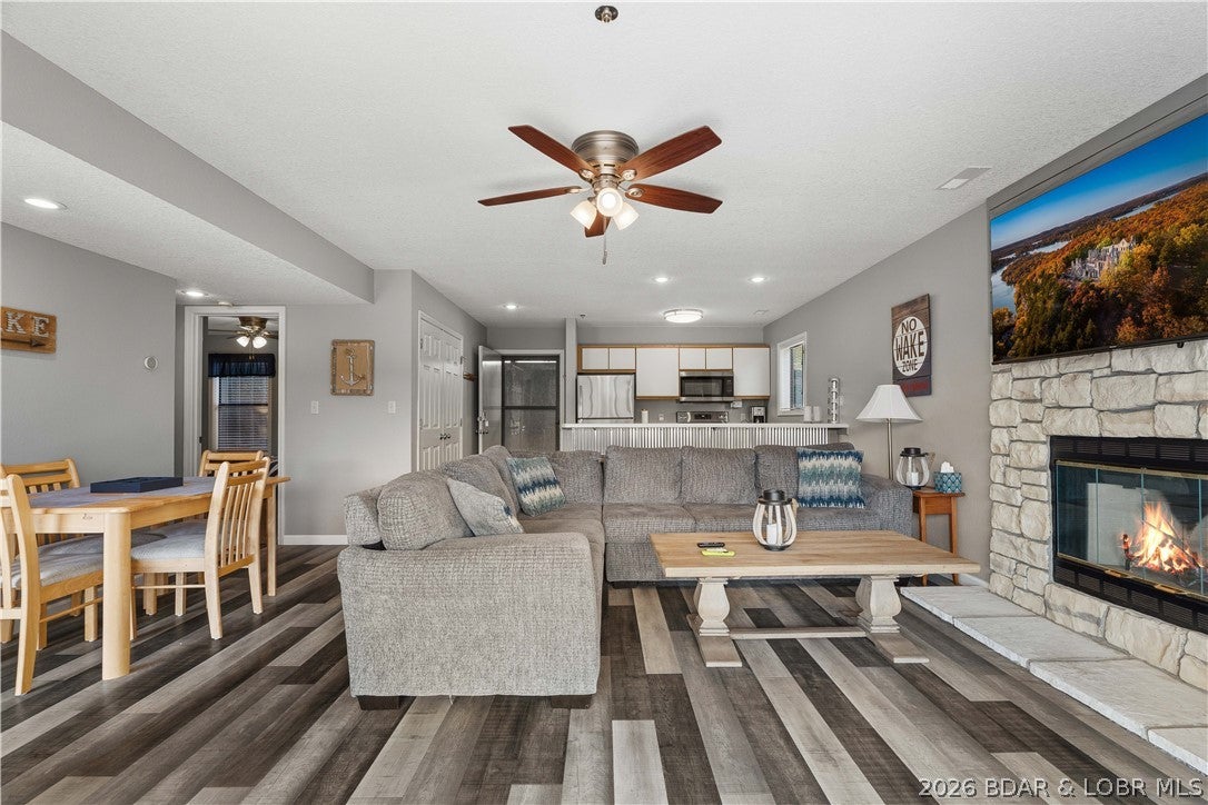 Indian Pointe Condominium - Residential