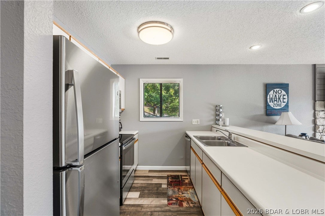 Indian Pointe Condominium - Residential