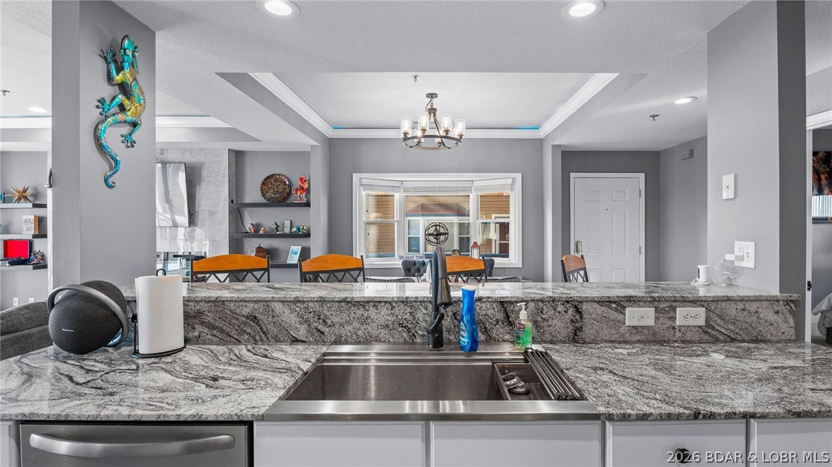 Palisades Condominium - Residential