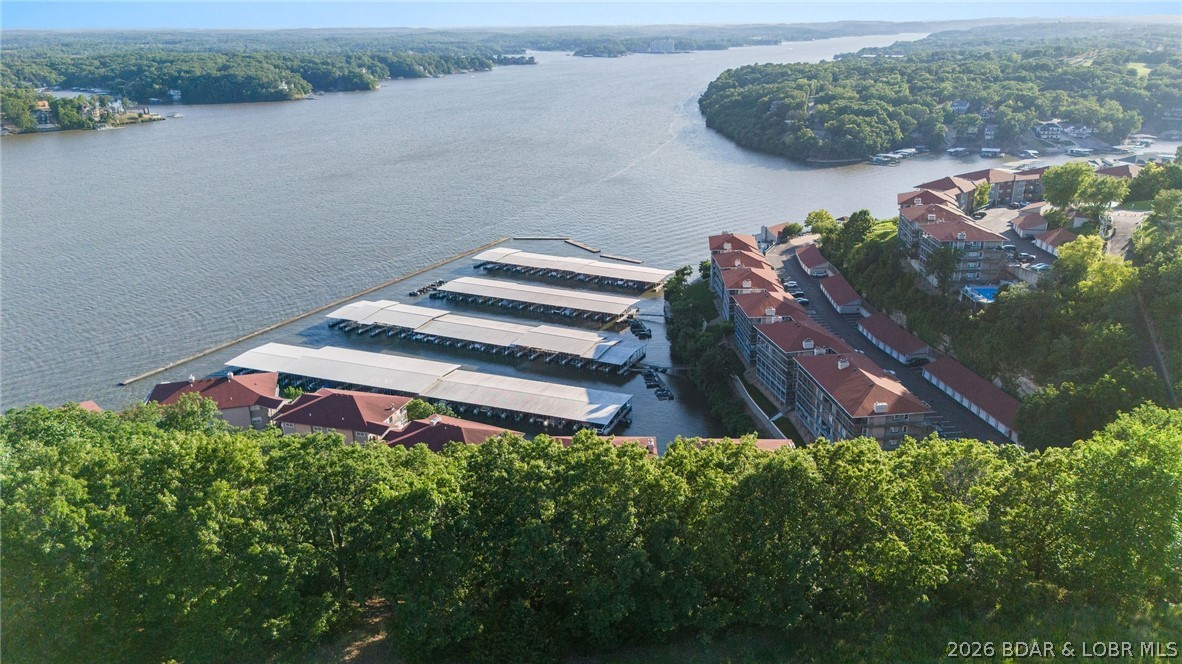 Palisades Condominium - Residential