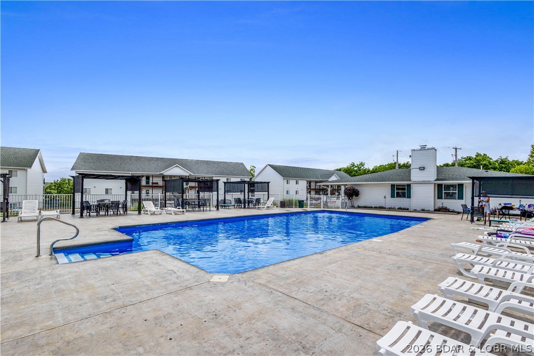 Park Place On The Lake - Residential